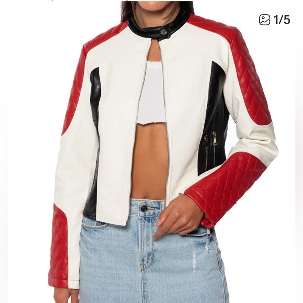 ZARA WOMEN MOTO JACKET
FAUX LEATHER.  NEW